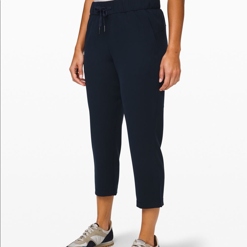 LULULEMON On The Fly Crop